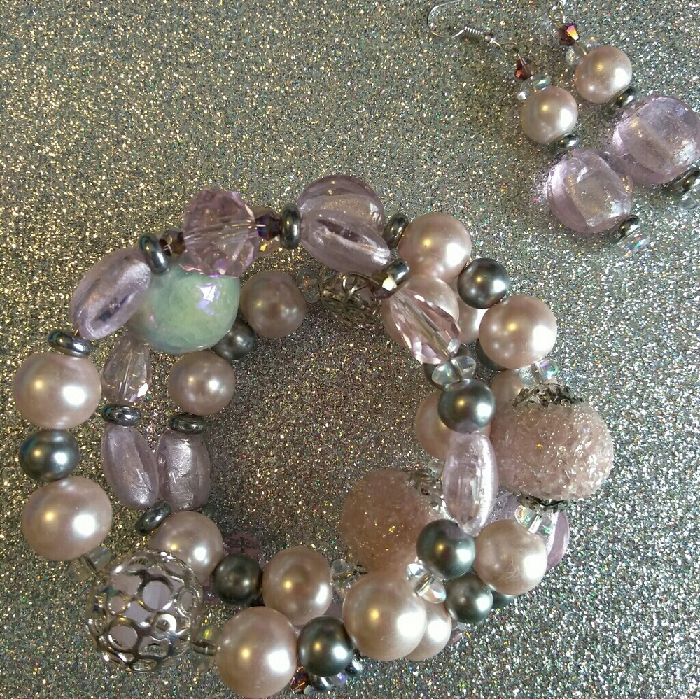 SOLD - Wrap bracelet with earrings
